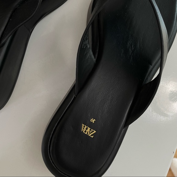 Zara 90s Block Thong Sandals Flat Leather Sandal - Picture 4 of 9